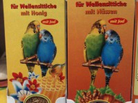 Haben Sie Wellensittiche mit Nüssen?